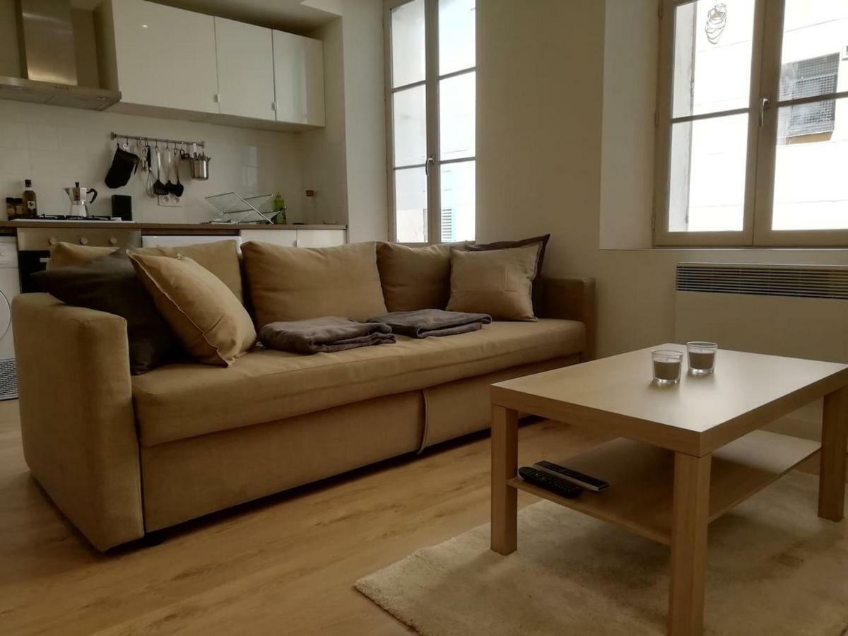 Charmant T2 Dans Le Vieux Centre De La Valette Du Var Apartment Luaran gambar