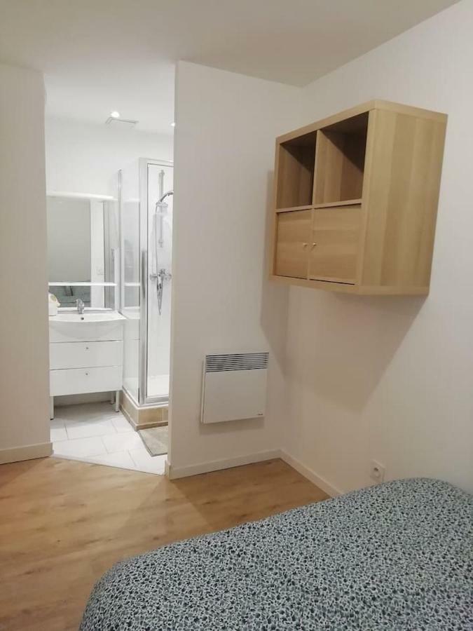 Charmant T2 Dans Le Vieux Centre De La Valette Du Var Apartment Luaran gambar